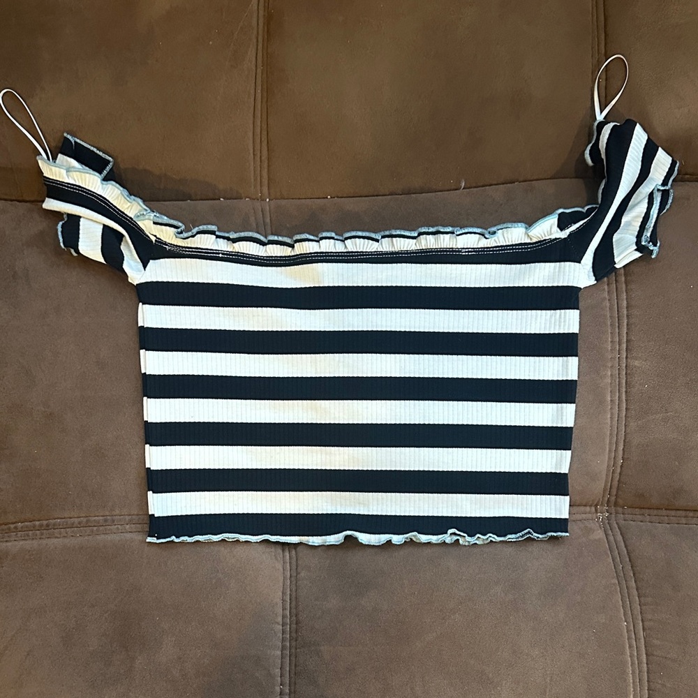 Black and White Striped Crop Top